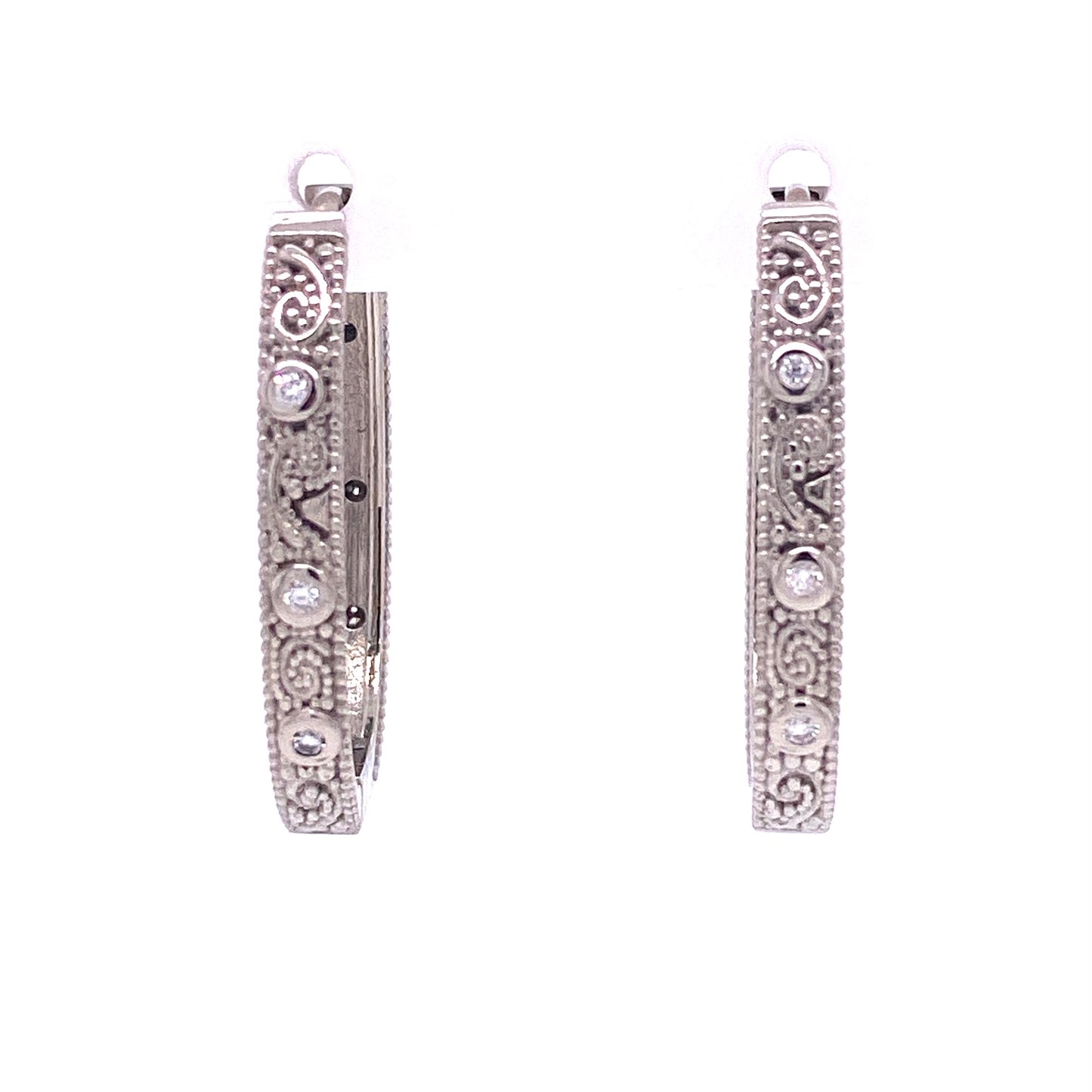 Custom jewelry, 18k white gold llyn hoops, llyn strong, Greenville, South carolina