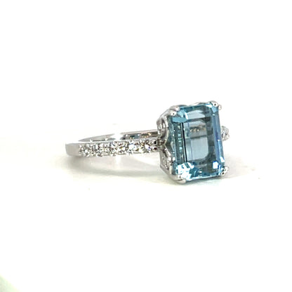 18k White Gold Scroll Ring with an Aquamarine and FS Diamonds