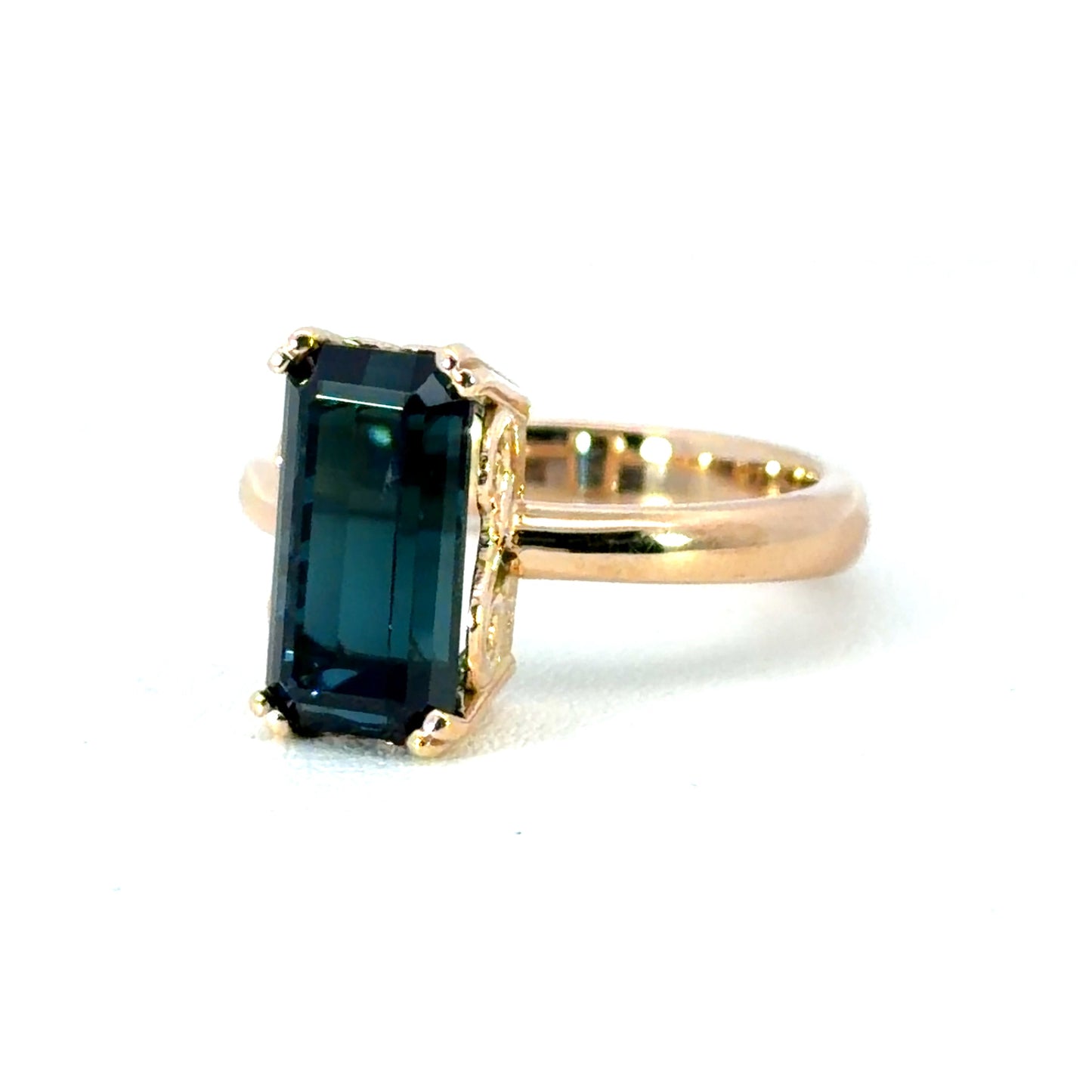 18k Rose Gold Indicolite Tourmaline Scroll Ring