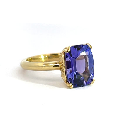 18k Yellow Gold Tanzanite Ring