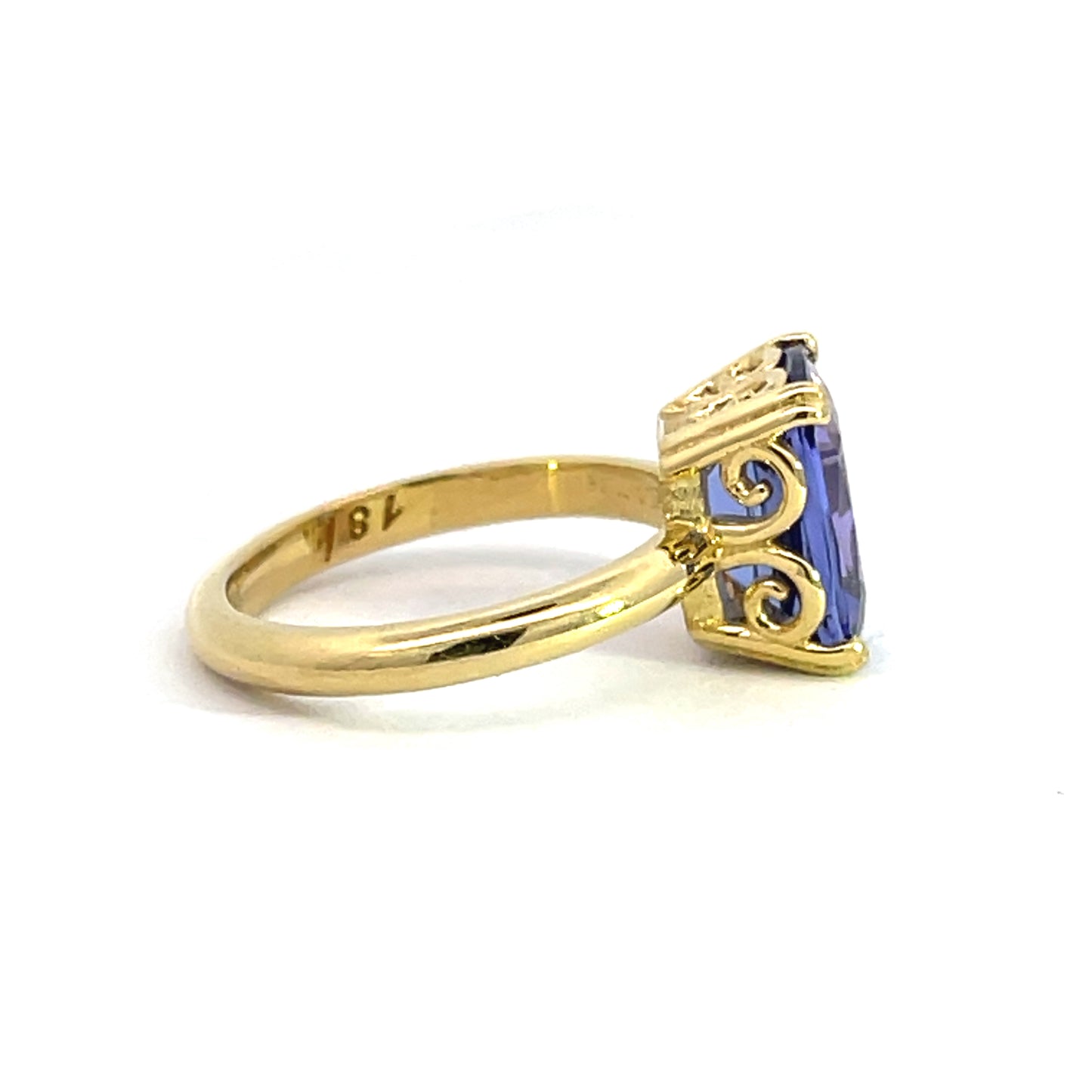 18k Yellow Gold Tanzanite Ring