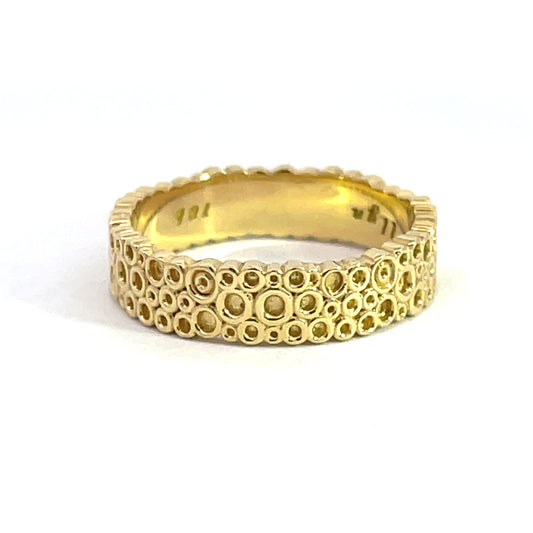 18k Yellow Gold Wide "O" Style Ring