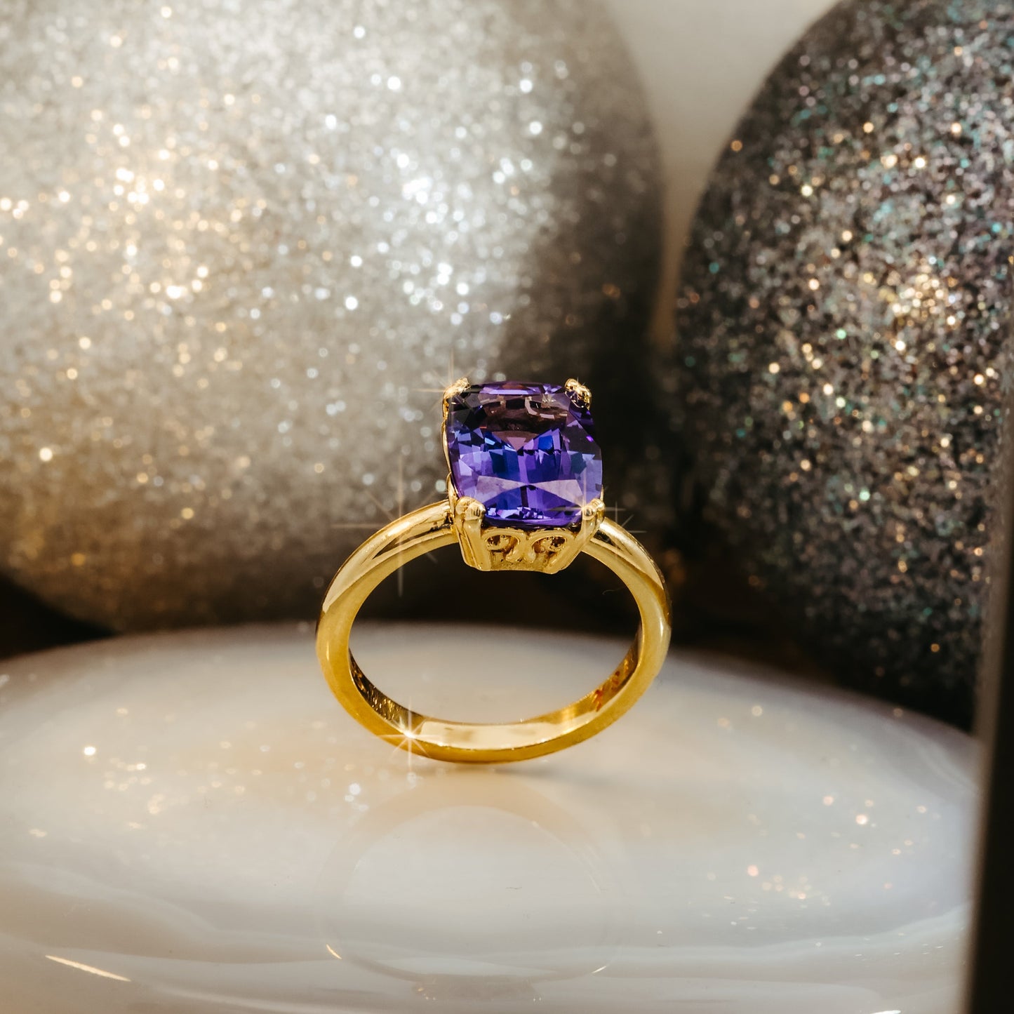 18k Yellow Gold Tanzanite Ring